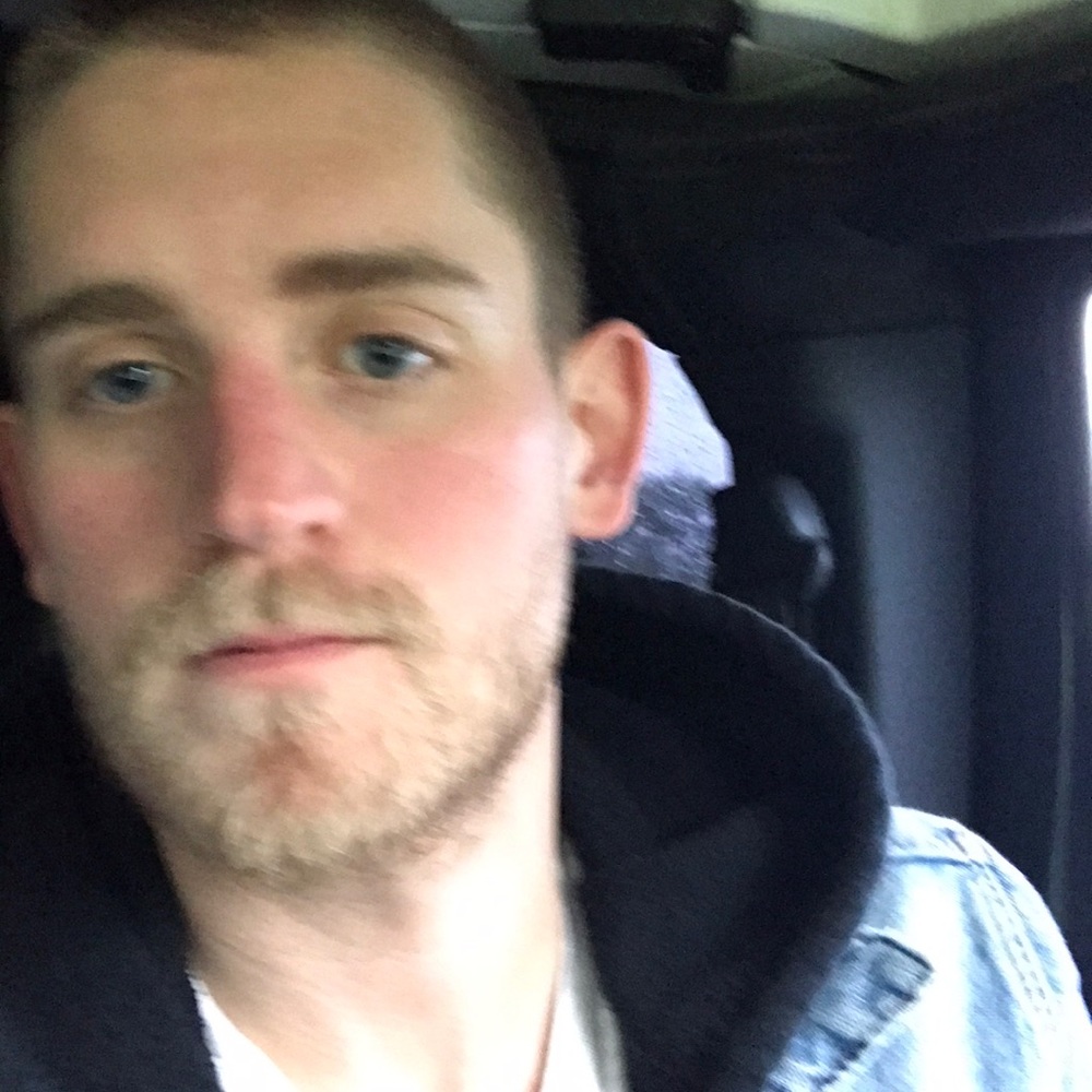 Meet your Posher, Cameron